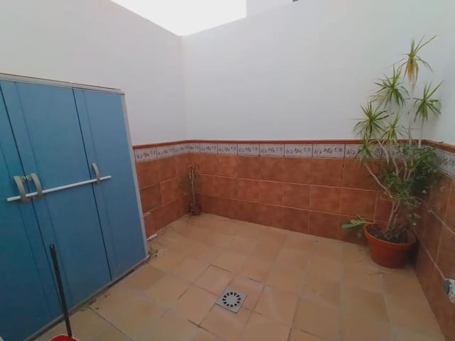 3 chambre Villa/Maison Mitoyenne à vendre à San Pedro - Gabriel Miró - María Guerrero, La Línea de la Concepción - 249 000 € (Ref: 9818573)