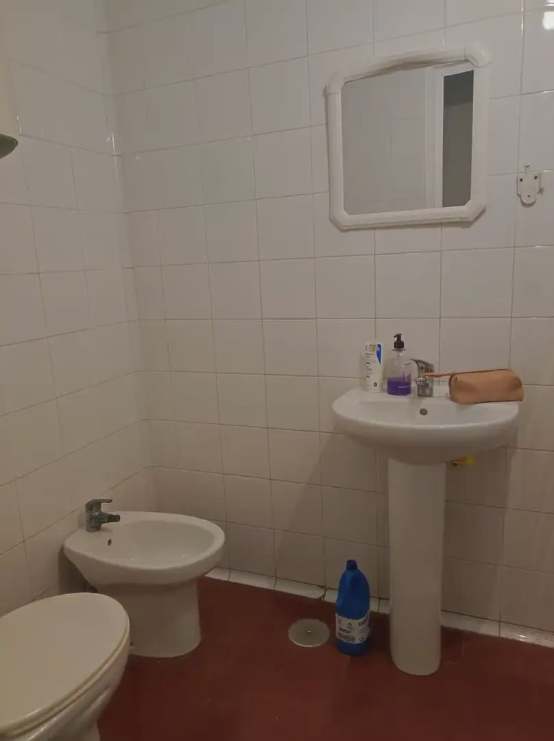 Commercieel te koop in La Linea de la Concepcion - € 450.000 (Ref: 9818574)