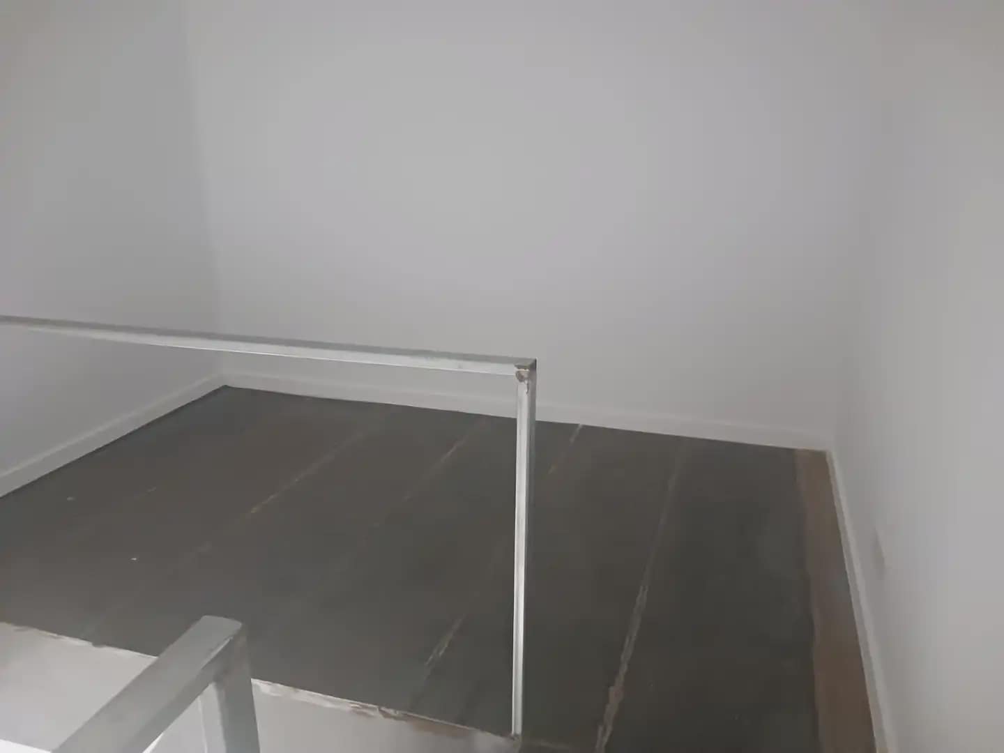 Kommersiell til leie i La Linea de la Concepcion - € 400 (Ref: 9818575)