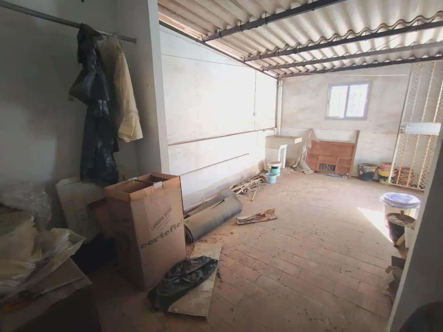 4 soverom Hus til salgs i La Linea de la Concepcion - € 335 000 (Ref: 9818578)