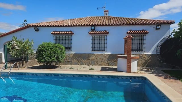 Finca/Country House for sale in El Zabal - Santa Margarita, La Línea de la Concepción - € 415,000 (Ref: 9818579)