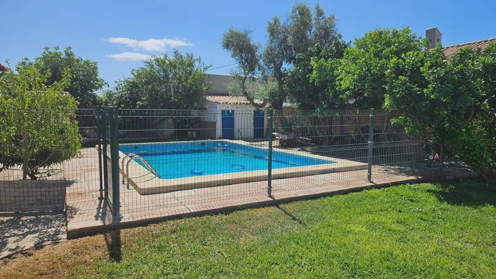 Finca/Country House for sale in La Linea de la Concepcion - € 415,000 (Ref: 9818579)