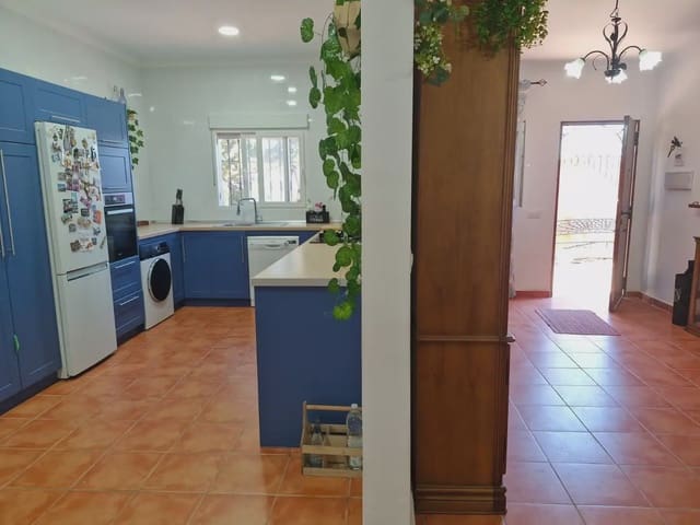 Finca/Country House for sale in El Zabal - Santa Margarita, La Línea de la Concepción - € 600,000 (Ref: 9818585)