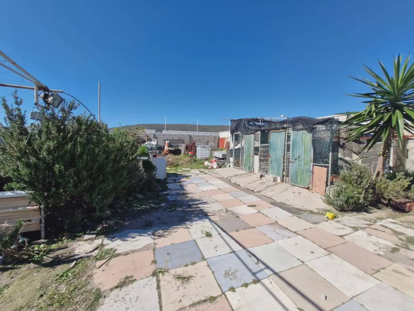 Finca/Country House for sale in La Linea de la Concepcion - € 600,000 (Ref: 9818585)