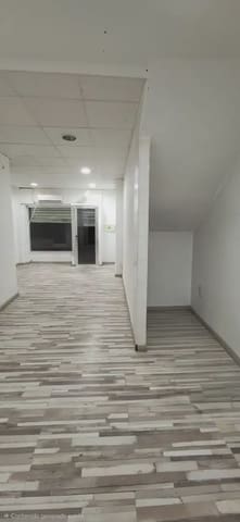 Kommersiell til leie i Centro - San Felipe - Huerta Fava, La Línea de la Concepción - € 600 (Ref: 9818586)