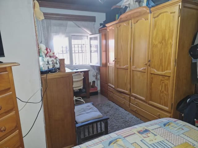 Finca/Country House for sale in El Zabal - Santa Margarita, La Línea de la Concepción - € 199,000 (Ref: 9818587)
