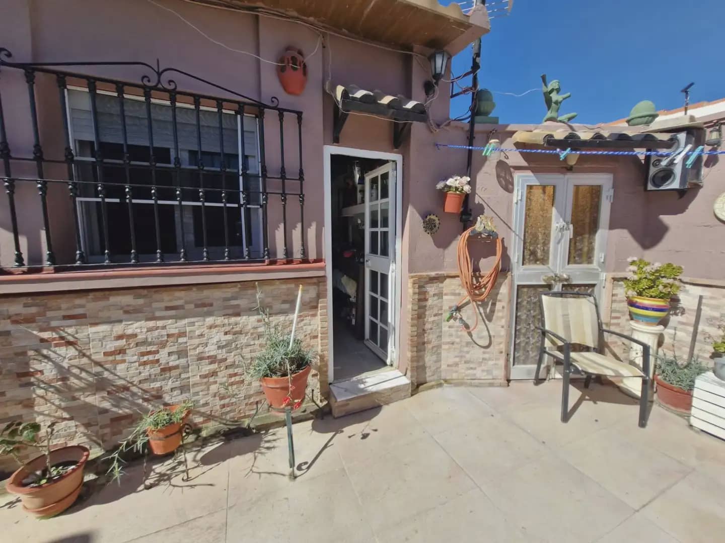 Finca/Country House for sale in La Linea de la Concepcion - € 199,000 (Ref: 9818587)