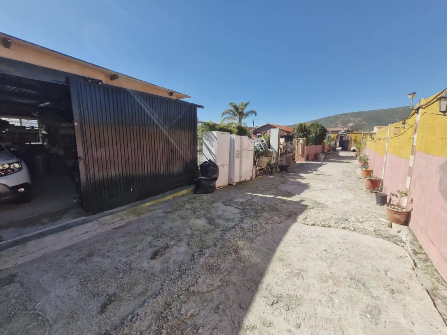 Finca/Country House for sale in La Linea de la Concepcion - € 199,000 (Ref: 9818587)