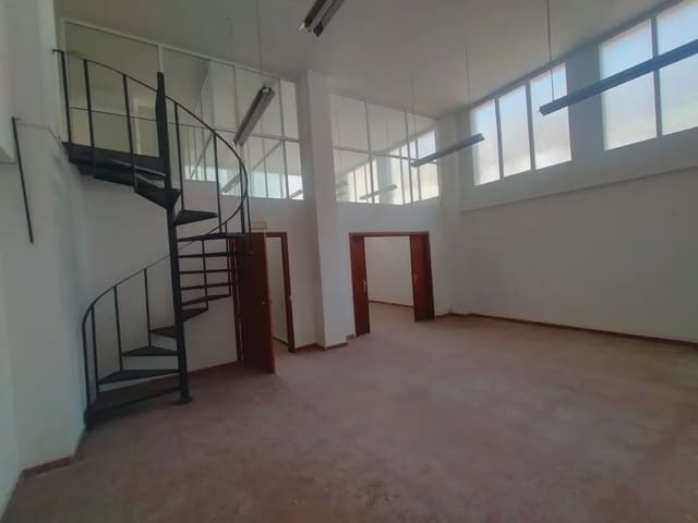 Kommersiell til leie i Huerta Fava - Santiago, La Línea de la Concepción - € 1 000 (Ref: 9818589)