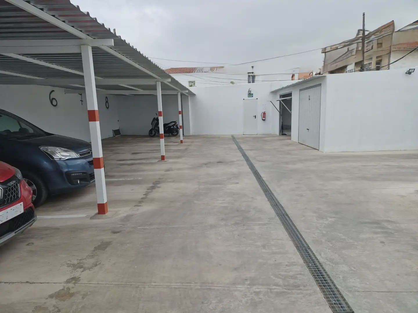 1 slaapkamer Appartement te koop in La Linea de la Concepcion - € 320.000 (Ref: 9818591)