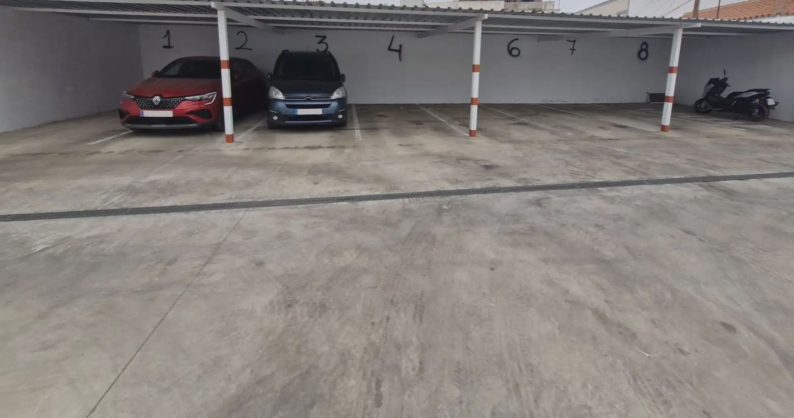1 slaapkamer Appartement te koop in La Linea de la Concepcion - € 320.000 (Ref: 9818591)