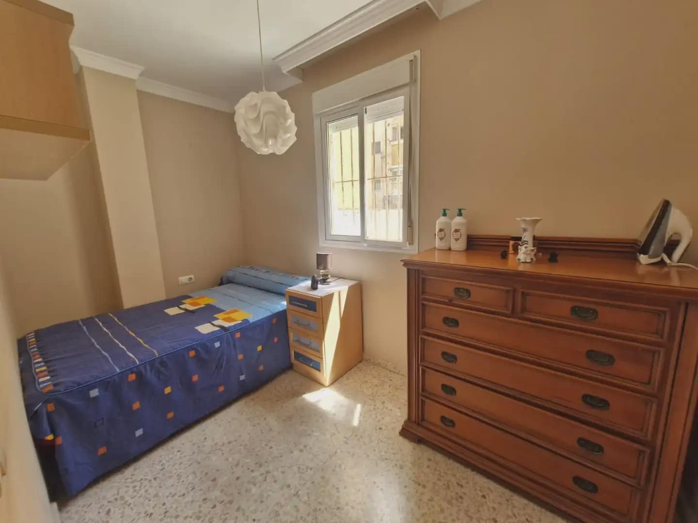 2 slaapkamer Flat te koop in La Linea de la Concepcion - € 126.050 (Ref: 9818592)