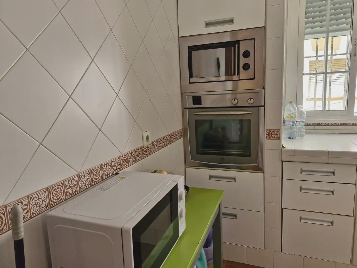 2 slaapkamer Flat te koop in La Linea de la Concepcion - € 126.050 (Ref: 9818592)