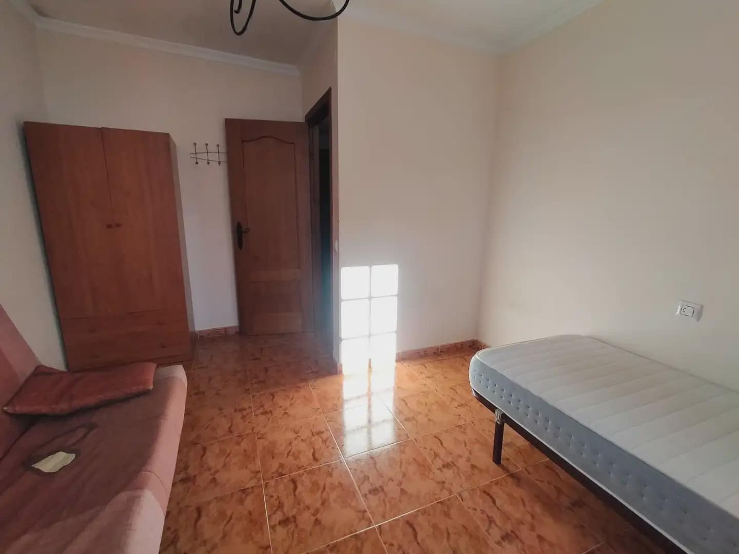 3 soverom Leilighet til salgs i La Linea de la Concepcion - € 215 000 (Ref: 9818593)