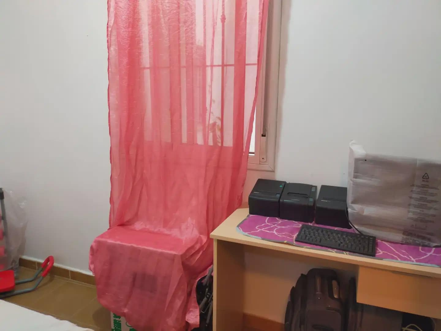 2 soverom Leilighet til leie i La Linea de la Concepcion - € 875 (Ref: 9818595)