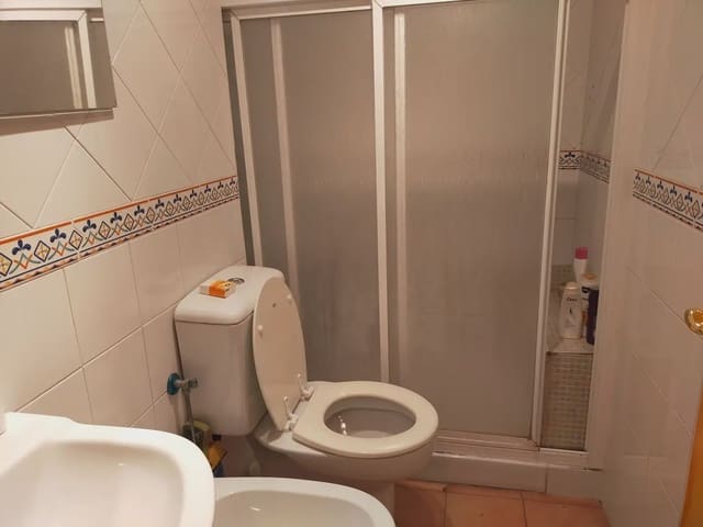 2 soverom Leilighet til leie i Huerta Fava - Santiago, La Línea de la Concepción - € 875 (Ref: 9818595)