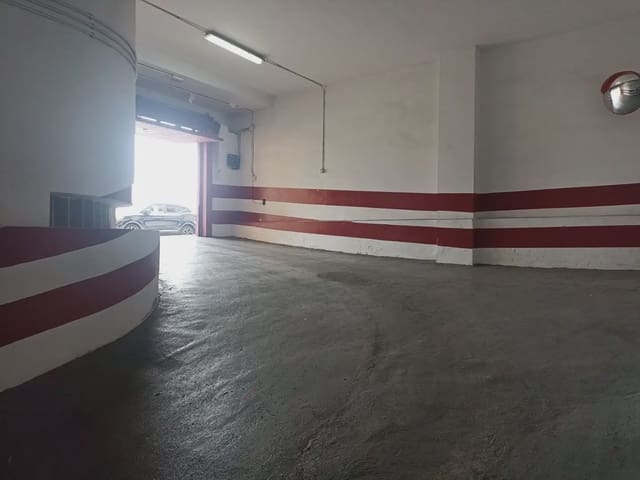 Garasje til leie i Huerta Fava - Santiago, La Línea de la Concepción - € 100 (Ref: 9818597)