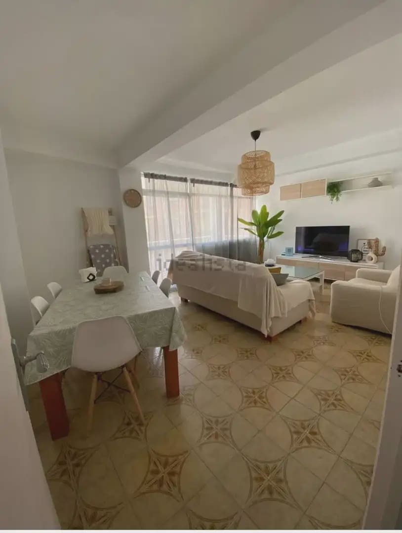 4 soverom Leilighet til leie i La Linea de la Concepcion - € 1 500 (Ref: 9818600)