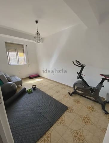 4 soverom Leilighet til leie i Centro - San Felipe - Huerta Fava, La Línea de la Concepción - € 1 500 (Ref: 9818600)