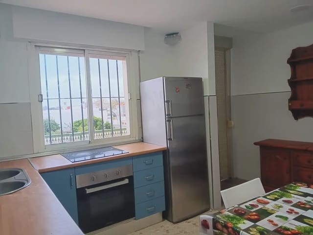 4 soverom Leilighet til leie i San Pedro - Gabriel Miró - María Guerrero, La Línea de la Concepción med garasje - € 1 500 (Ref: 9818601)