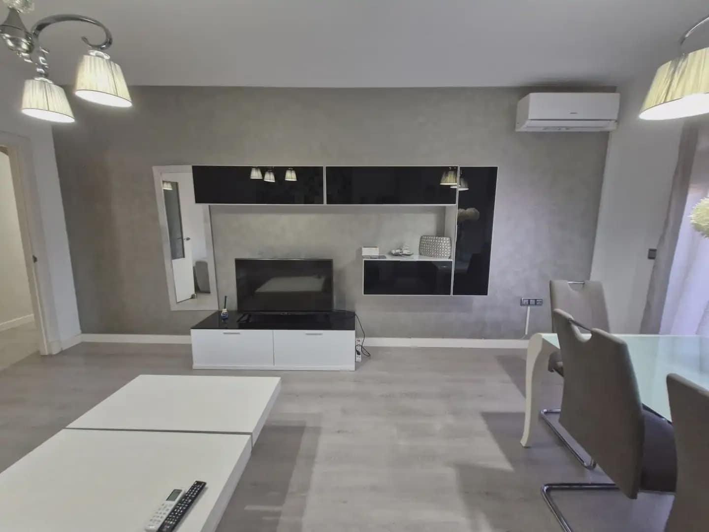 3 soverom Leilighet til salgs i La Linea de la Concepcion med svømmebasseng - € 189 000 (Ref: 9818602)