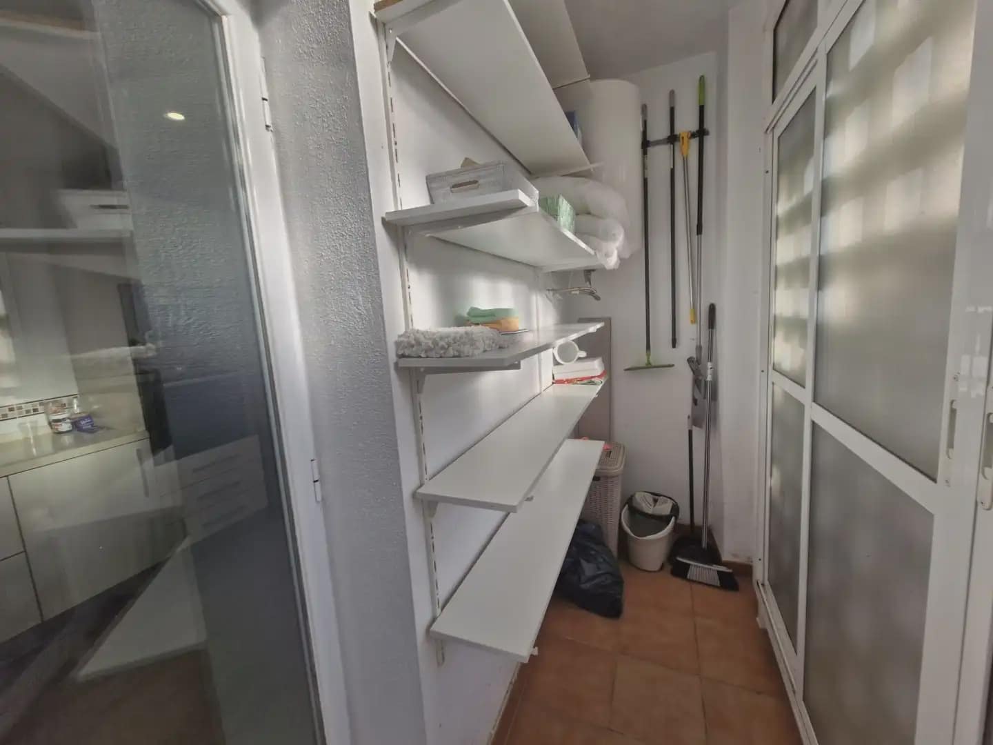 3 soverom Leilighet til salgs i La Linea de la Concepcion med svømmebasseng - € 189 000 (Ref: 9818602)