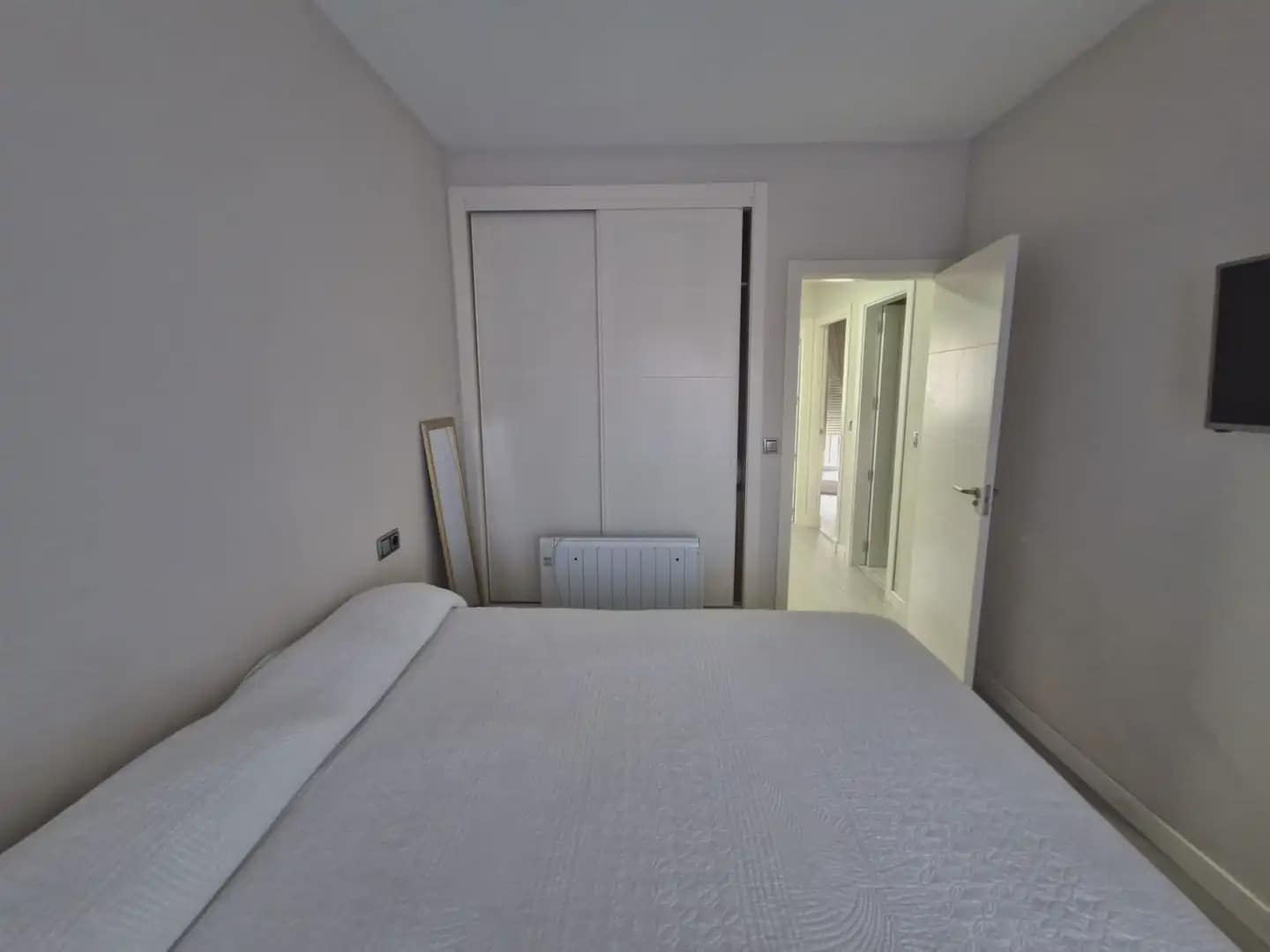 3 soverom Leilighet til salgs i La Linea de la Concepcion med svømmebasseng - € 189 000 (Ref: 9818602)
