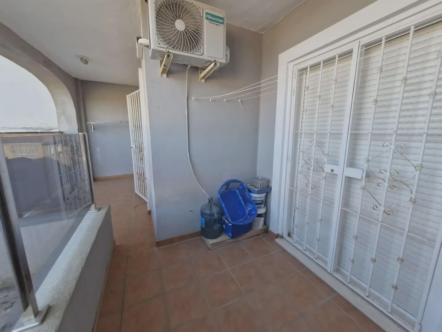 3 soverom Leilighet til salgs i La Linea de la Concepcion med svømmebasseng - € 189 000 (Ref: 9818602)