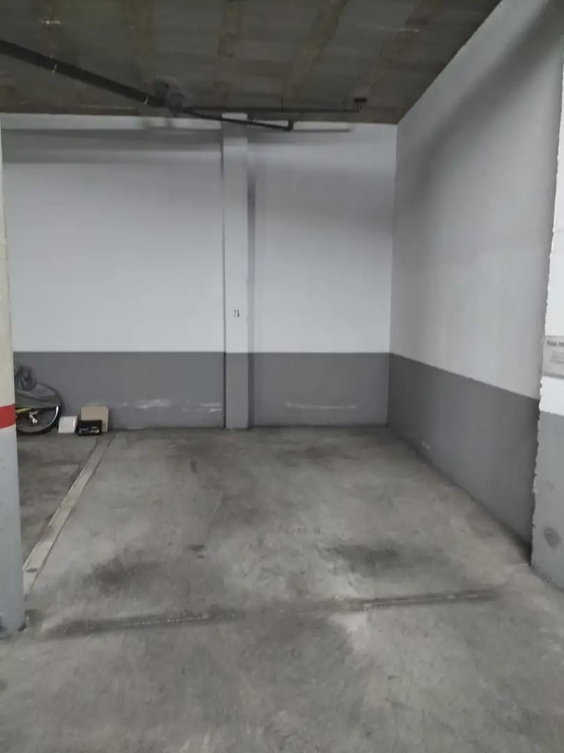 Garasje til salgs i La Linea de la Concepcion - € 28 000 (Ref: 9818603)