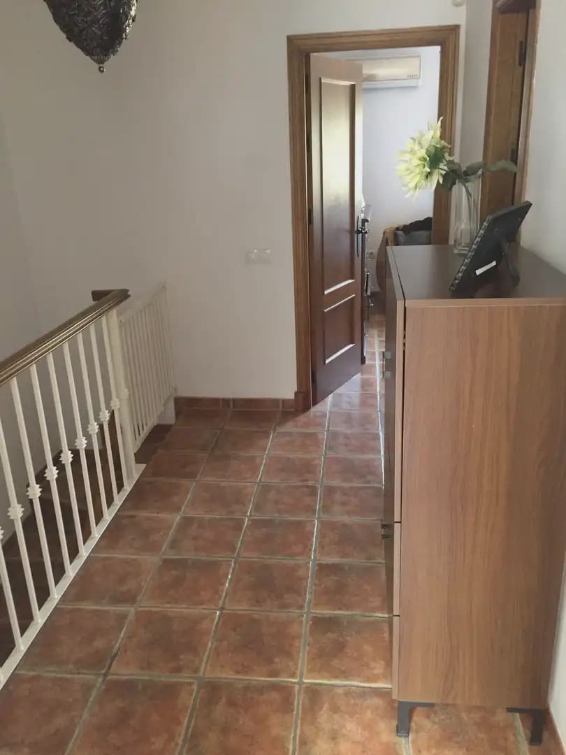 3 soverom Hus til salgs i La Linea de la Concepcion - € 314 000 (Ref: 9818604)