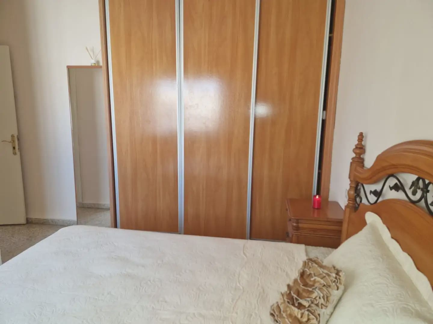 3 bedroom Flat for sale in La Linea de la Concepcion - € 220,000 (Ref: 9821520)