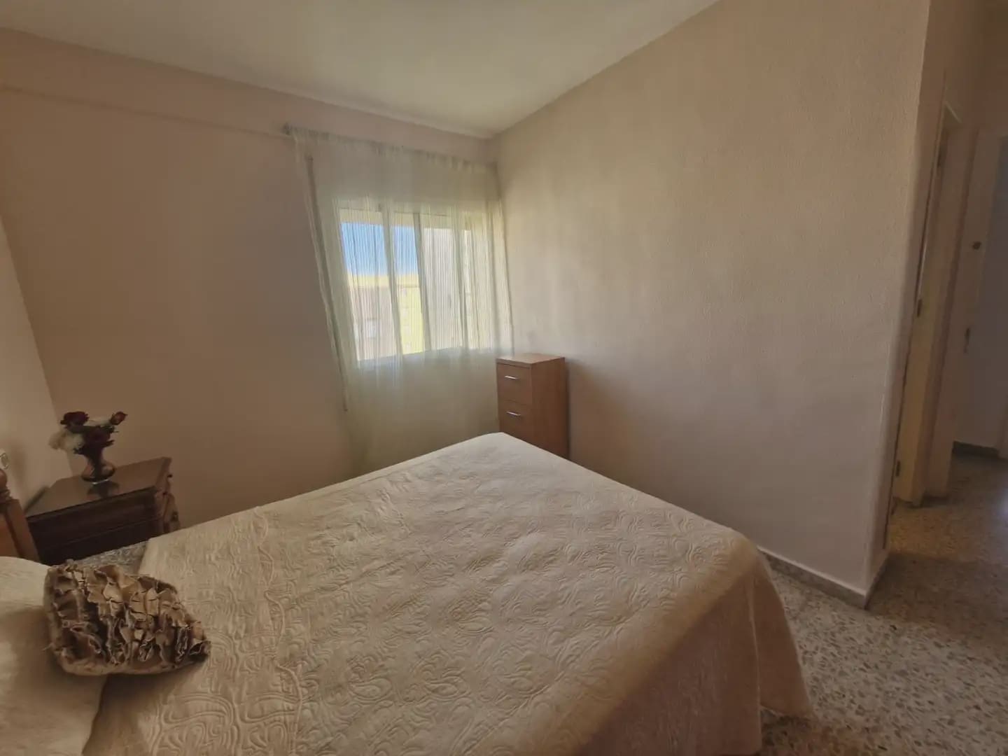 3 bedroom Flat for sale in La Linea de la Concepcion - € 220,000 (Ref: 9821520)