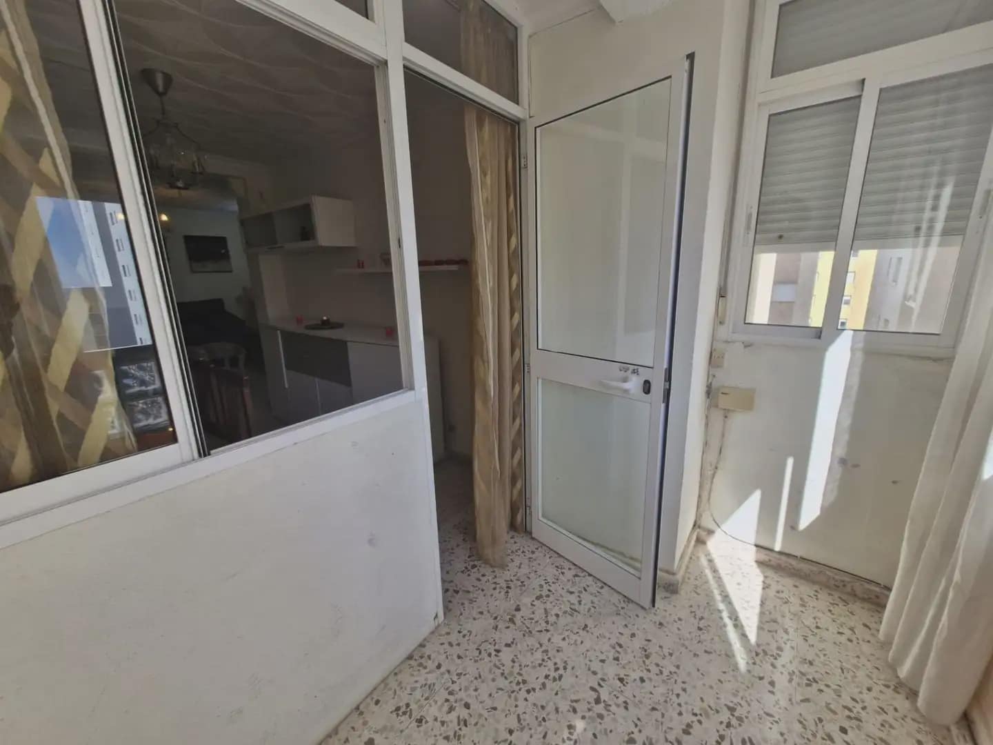 3 bedroom Flat for sale in La Linea de la Concepcion - € 220,000 (Ref: 9821520)
