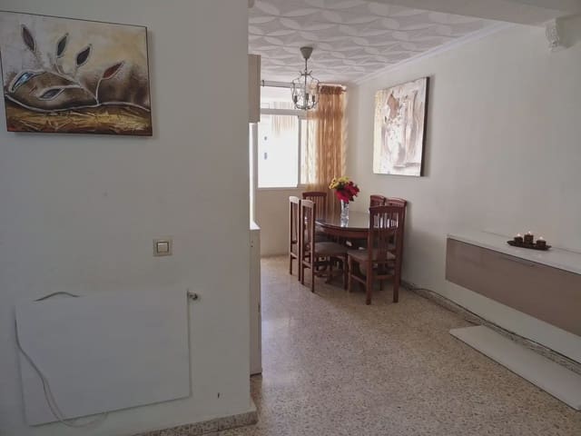 3 soveværelse Lejlighed til salg i Santa Bárbara - Ciudad Deportiva, La Línea de la Concepción - € 220.000 (Ref: 9821520)