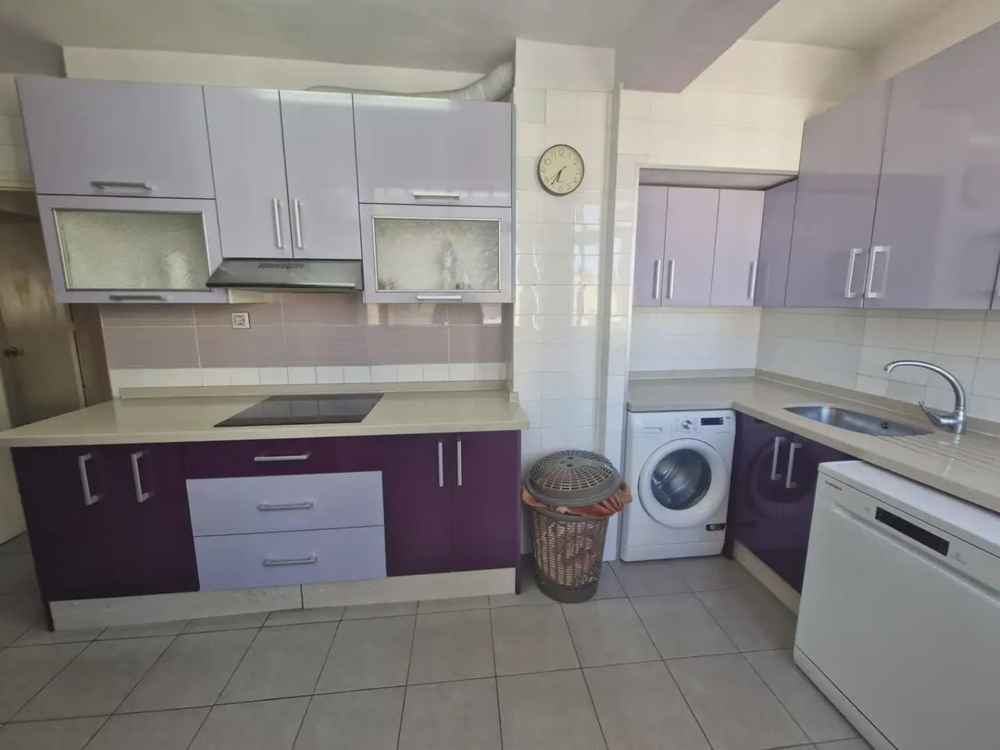 3 bedroom Flat for sale in La Linea de la Concepcion - € 220,000 (Ref: 9821520)
