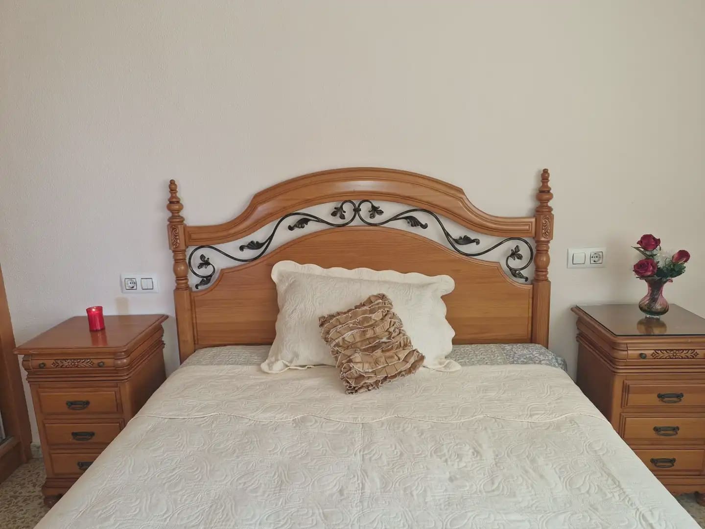 3 bedroom Flat for sale in La Linea de la Concepcion - € 220,000 (Ref: 9821520)