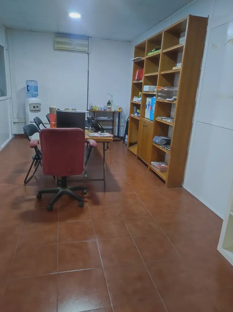 Local Commercial à vendre à La Linea de la Concepcion - 470 000 € (Ref: 9834296)