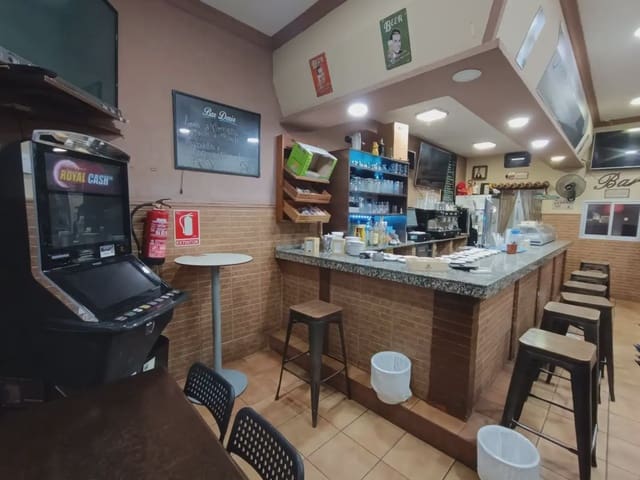 Commercial for sale in Mondejar - Junquillos, La Línea de la Concepción - € 41,050 (Ref: 9844012)