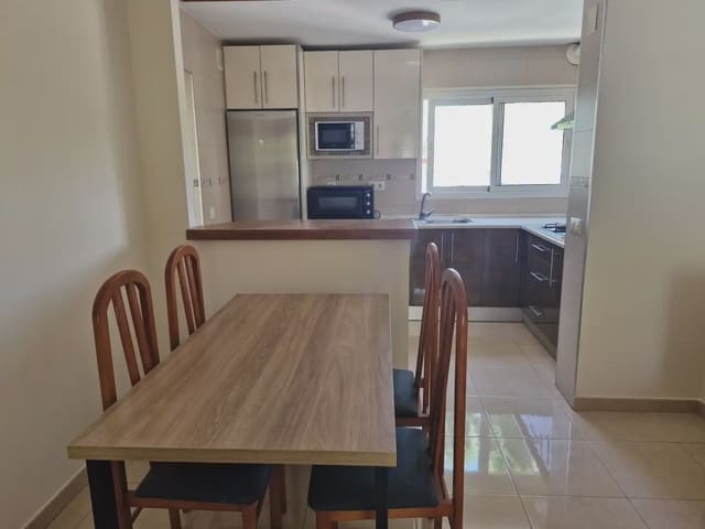 3 bedroom Flat for rent in Mondejar - Junquillos, La Línea de la Concepción - € 900 (Ref: 9872180)