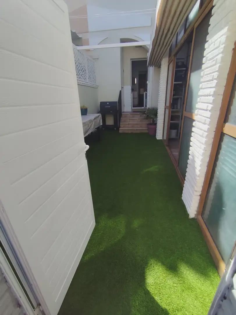 3 soveværelse Byhus til salg i La Linea de la Concepcion - € 275.000 (Ref: 9872181)