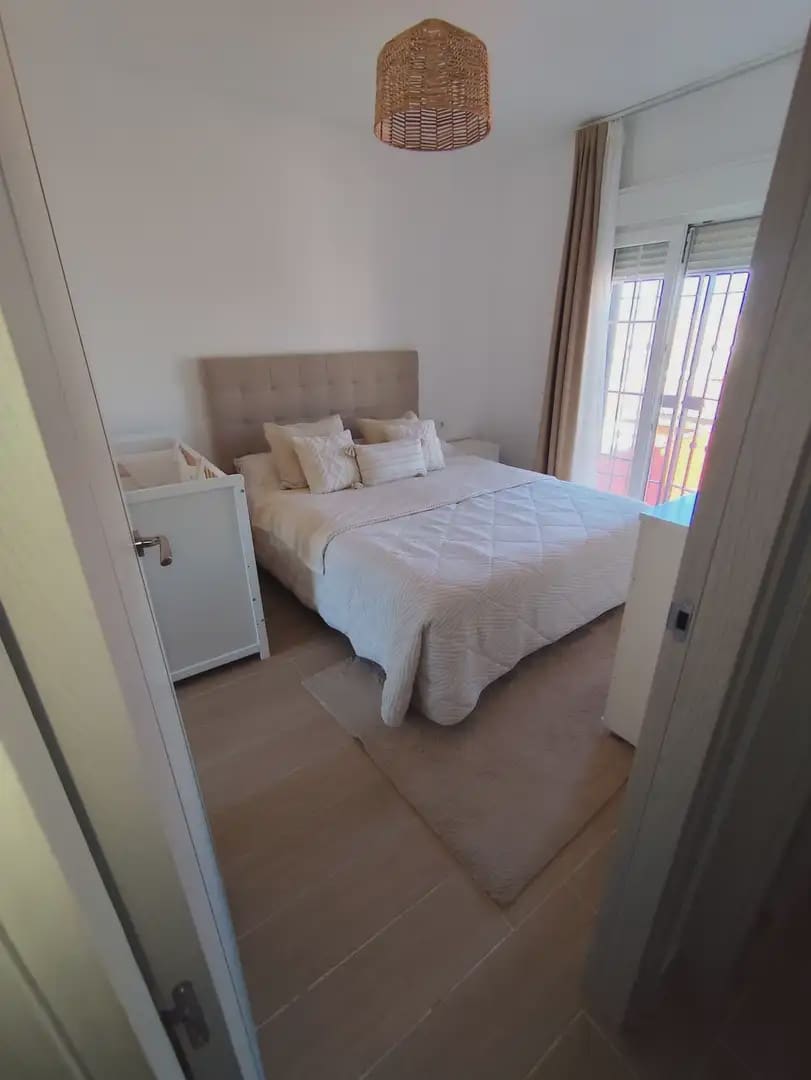 3 soveværelse Byhus til salg i La Linea de la Concepcion - € 275.000 (Ref: 9872181)