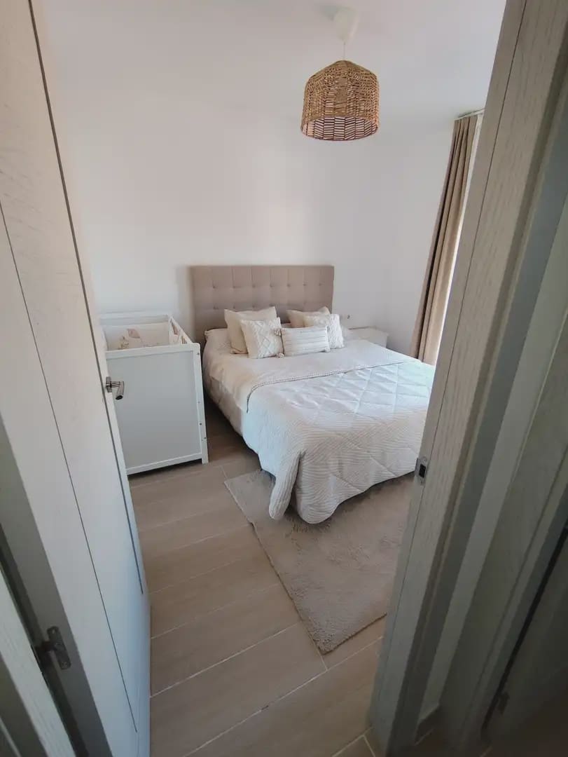 3 soveværelse Byhus til salg i La Linea de la Concepcion - € 275.000 (Ref: 9872181)