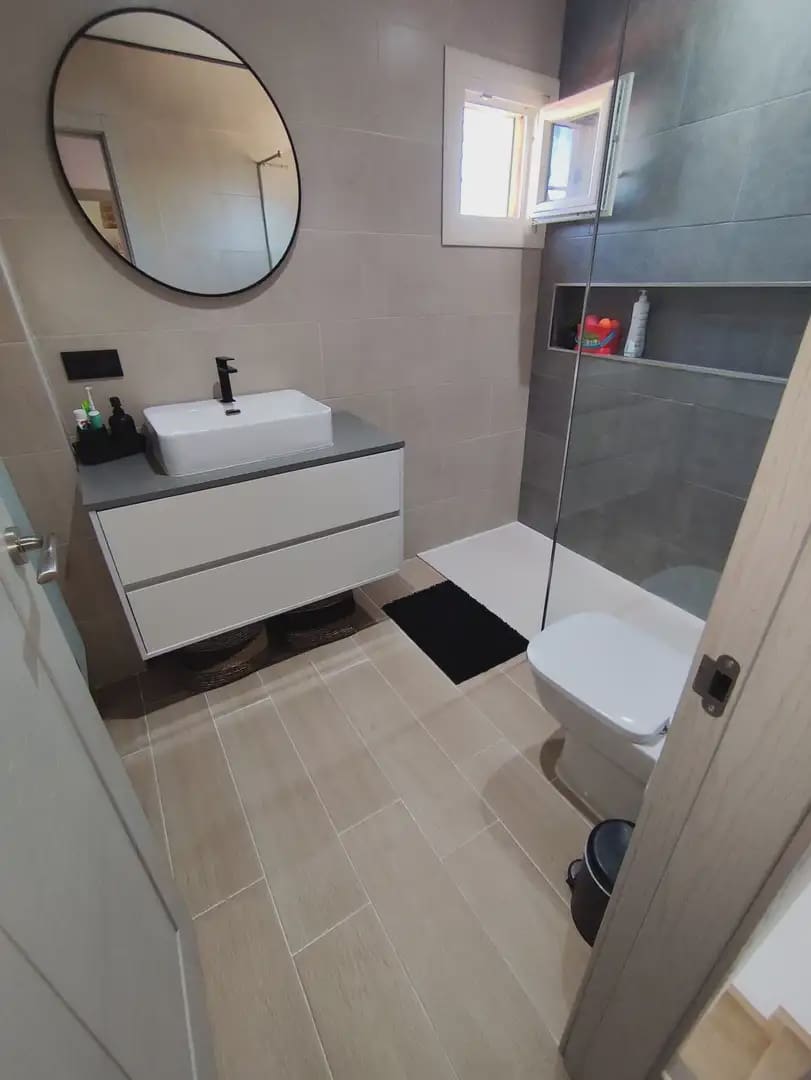 3 soveværelse Byhus til salg i La Linea de la Concepcion - € 275.000 (Ref: 9872181)