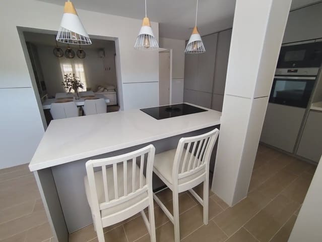 3 soveværelse Byhus til salg i El Zabal - Santa Margarita, La Línea de la Concepción - € 275.000 (Ref: 9872181)