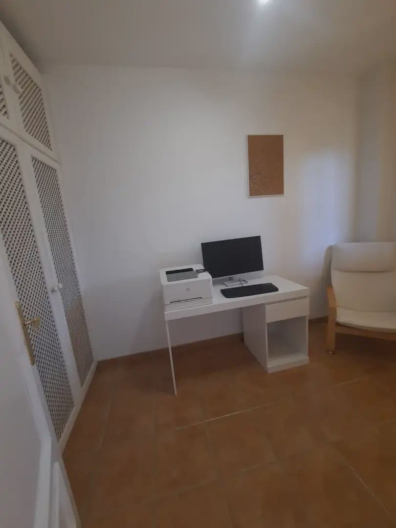 3 bedroom Terraced Villa for rent in La Linea de la Concepcion with pool - € 1,500 (Ref: 9872295)