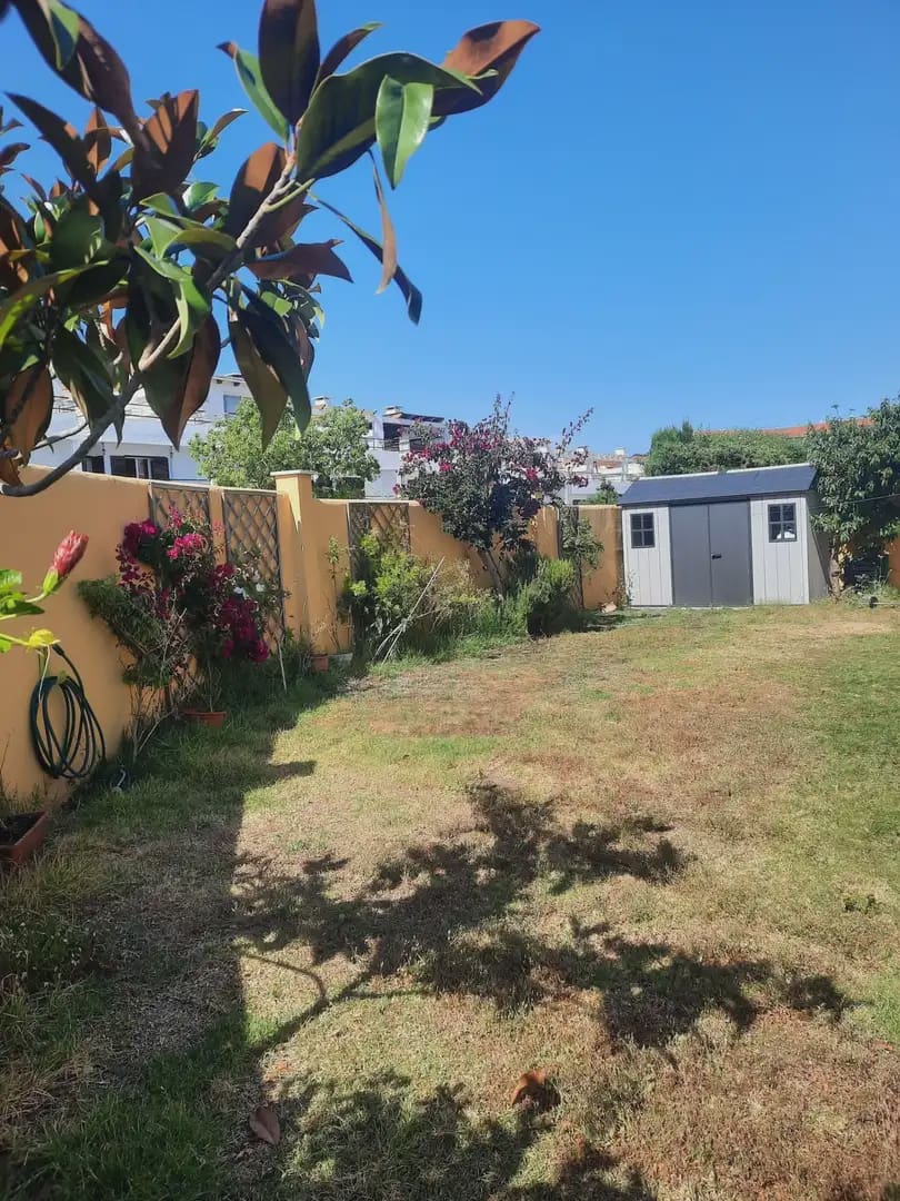 3 bedroom Terraced Villa for rent in La Linea de la Concepcion with pool - € 1,500 (Ref: 9872295)