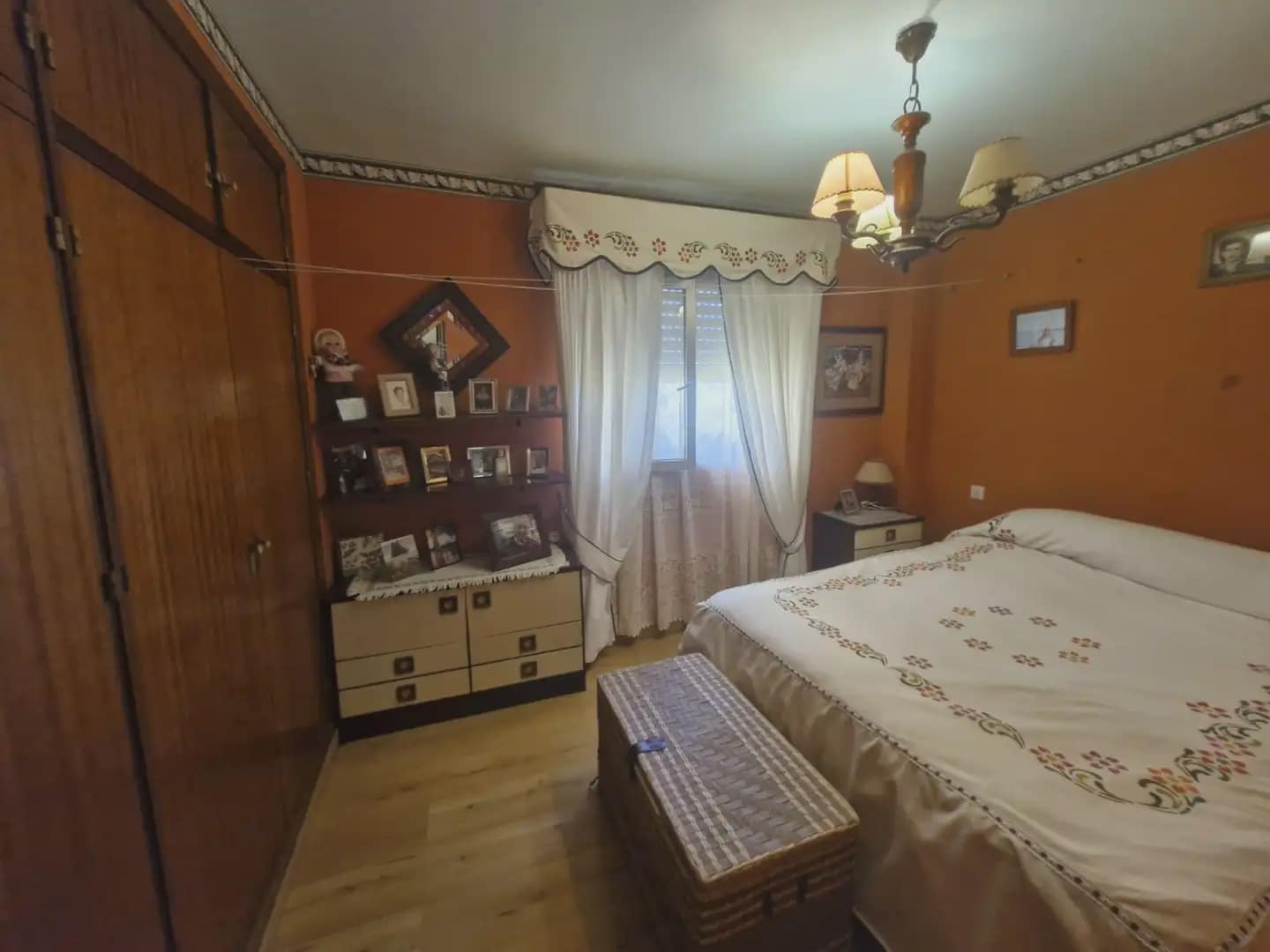 4 slaapkamer Flat te koop in La Linea de la Concepcion - € 350.000 (Ref: 9877795)