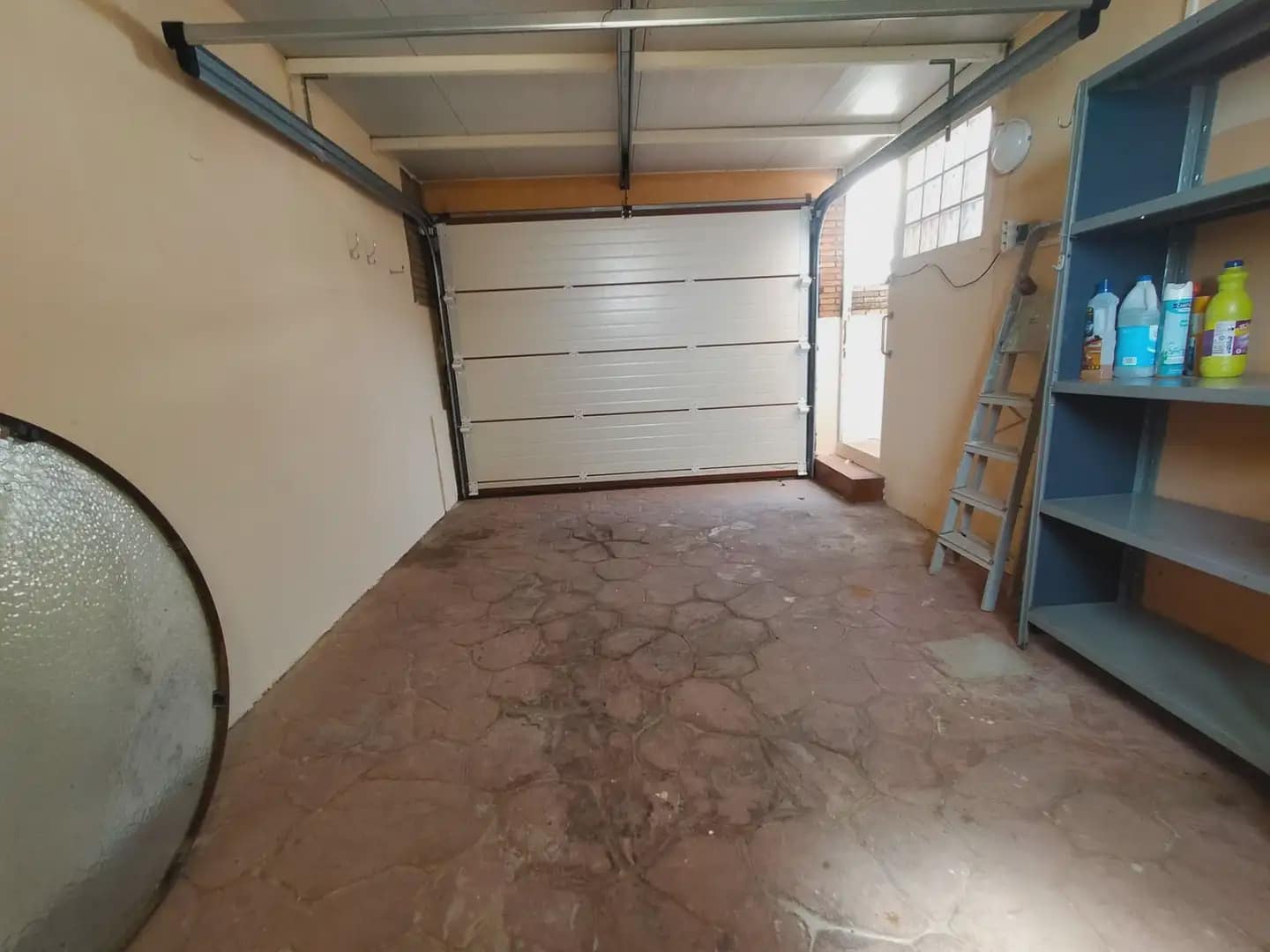 Adosado de 3 habitaciones en La Línea de la Concepción en venta con garaje - 318.150 € (Ref: 9882470)