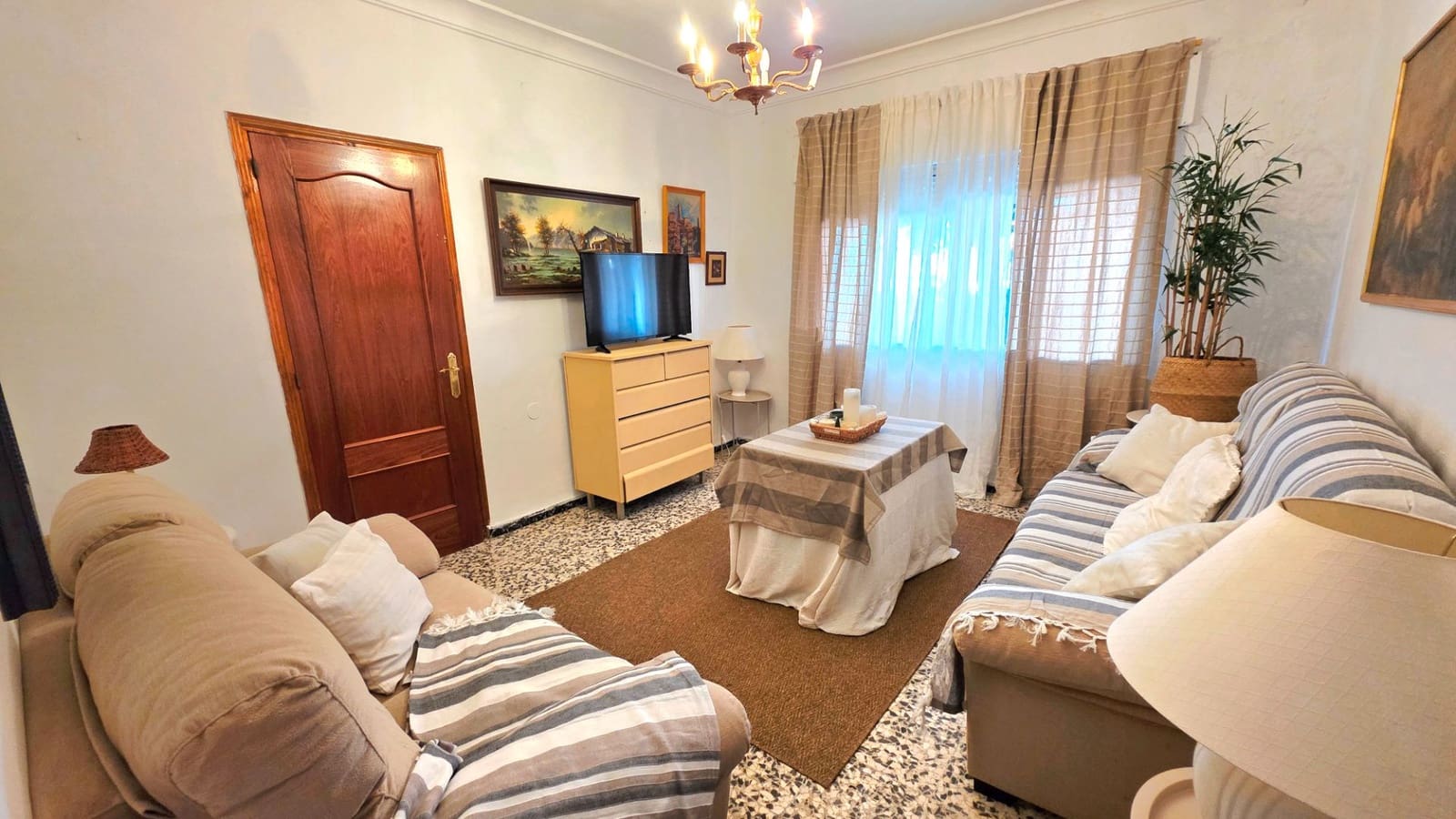 4 chambre Villa/Maison à vendre à El Puerto de Santa Maria avec garage - 295 000 € (Ref: 9592028)