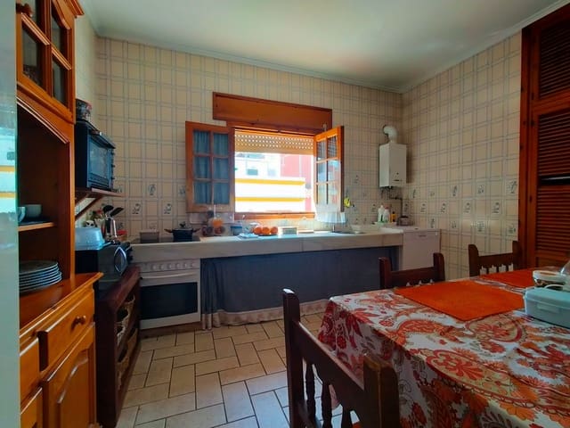 5 slaapkamer Halfvrijstaande villa te koop in El Puerto de Santa María met garage - € 350.000 (Ref: 9592029)